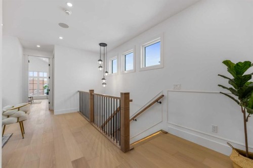 2323 53 Avenue Sw, Calgary, AB - Indoor Photo Showing Other Room