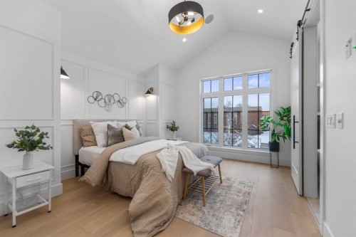 2323 53 Avenue Sw, Calgary, AB - Indoor Photo Showing Bedroom