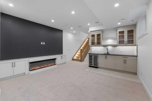 2323 53 Avenue Sw, Calgary, AB - Indoor