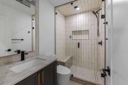 2323 53 Avenue Sw, Calgary, AB - Indoor Photo Showing Bathroom
