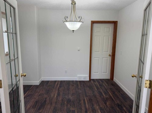 104 Taracove Crescent Ne, Calgary, AB 