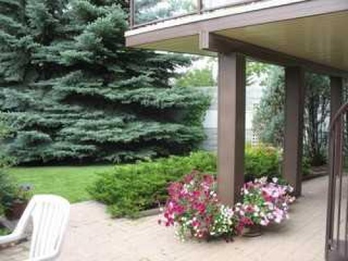 3 Hawkcliff Way Nw, Calgary, AB - Outdoor