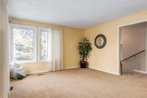 3 Hawkcliff Way Nw, Calgary, AB - Indoor Photo Showing Other Room