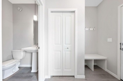 369 D'Arcy Ranch Drive, Okotoks, AB - Indoor Photo Showing Bathroom