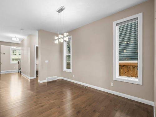 1023 Evanston Drive Nw, Calgary, AB - Indoor Photo Showing Other Room