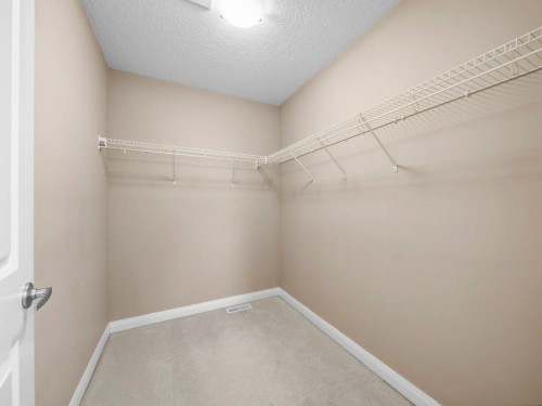 1023 Evanston Drive Nw, Calgary, AB - Indoor With Storage