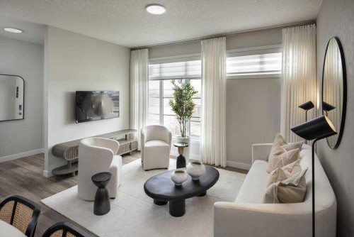 7079 Rangeview Avenue Se, Calgary, AB - Indoor Photo Showing Other Room