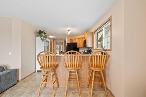 306 Coventry Road Ne, Calgary, AB - Indoor