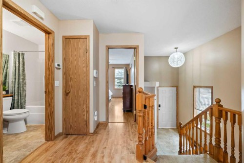 306 Coventry Road Ne, Calgary, AB - Indoor Photo Showing Other Room