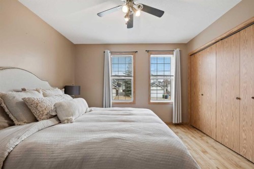 306 Coventry Road Ne, Calgary, AB - Indoor Photo Showing Bedroom