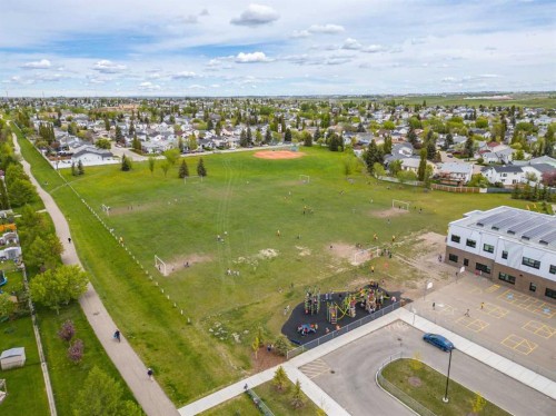 306 Coventry Road Ne, Calgary, AB - Outdoor With View
