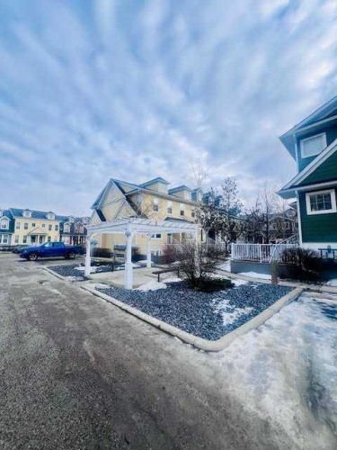 147 Mckenzie Towne Close Se, Calgary, AB - Outdoor