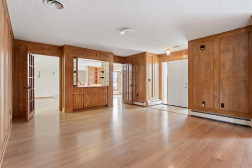 1008 Shawnee Drive Sw, Calgary, AB - Indoor