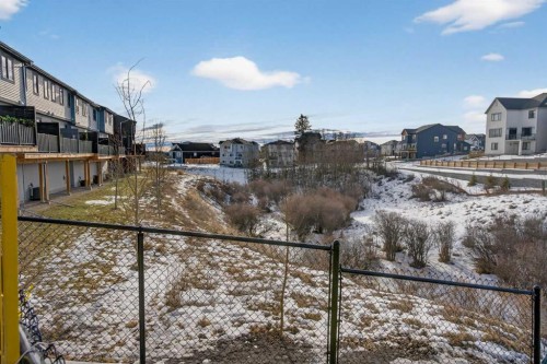 140-2231 81St Street Sw, Calgary, AB - Outdoor