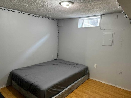 19 Margate Place Ne, Calgary, AB - Indoor Photo Showing Bedroom
