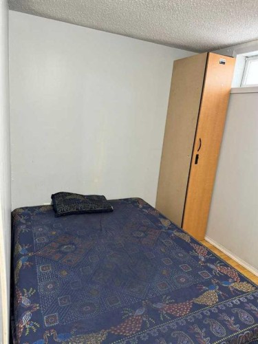 19 Margate Place Ne, Calgary, AB - Indoor Photo Showing Bedroom