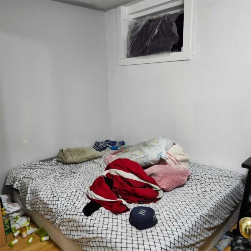 19 Margate Place Ne, Calgary, AB - Indoor Photo Showing Bedroom