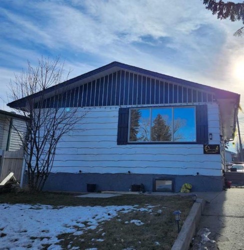 19 Margate Place Ne, Calgary, AB - Outdoor
