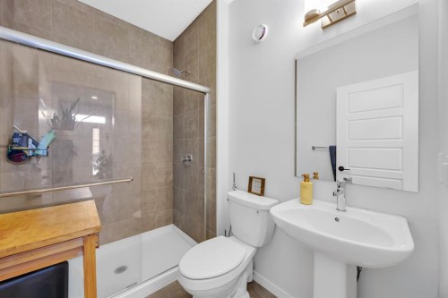 153 Edith Way Nw, Calgary, AB - Indoor Photo Showing Bathroom