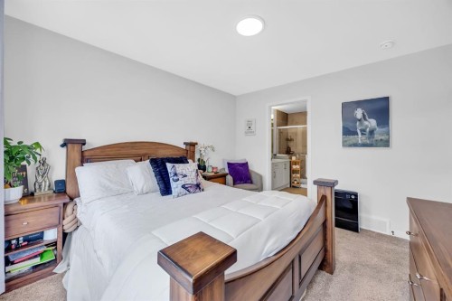 153 Edith Way Nw, Calgary, AB - Indoor Photo Showing Bedroom