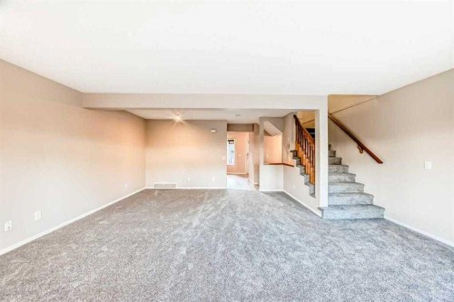 677 Regal Park Ne, Calgary, AB - Indoor