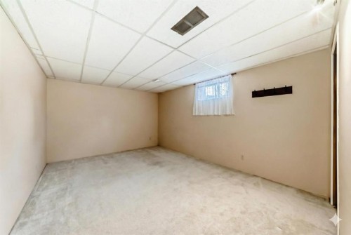9936 Warren Road Se, Calgary, AB - Indoor Photo Showing Basement