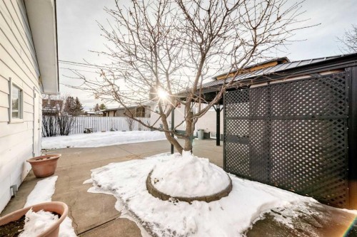 9936 Warren Road Se, Calgary, AB - Outdoor With Deck Patio Veranda