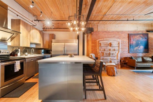 305-535 10 Avenue Sw, Calgary, AB - Indoor Photo Showing Kitchen With Stainless Steel Kitchen