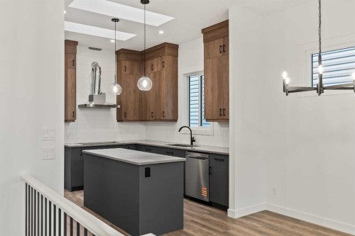 19832 44 Street Se, Calgary, AB - Indoor Photo Showing Kitchen