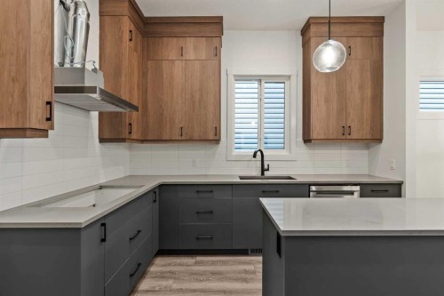 19832 44 Street Se, Calgary, AB - Indoor Photo Showing Kitchen