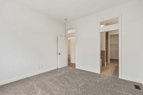 19832 44 Street Se, Calgary, AB - Indoor Photo Showing Other Room