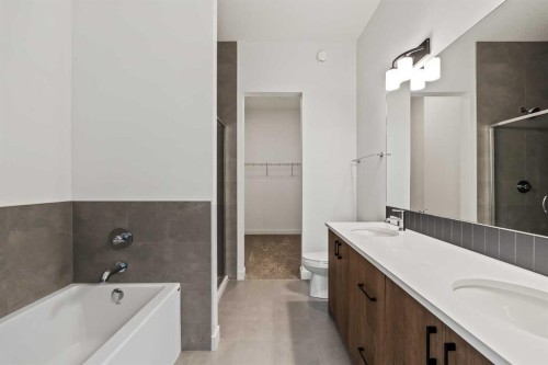 19832 44 Street Se, Calgary, AB - Indoor Photo Showing Bathroom