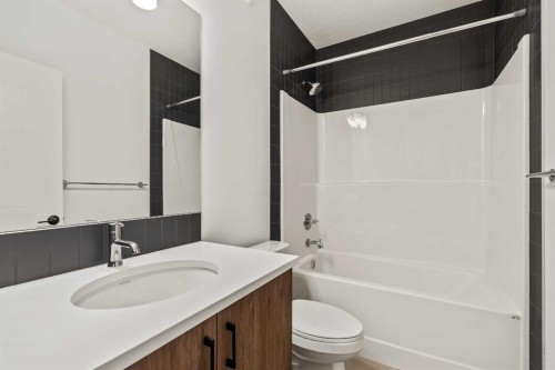 19832 44 Street Se, Calgary, AB - Indoor Photo Showing Bathroom