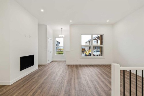 19832 44 Street Se, Calgary, AB - Indoor Photo Showing Living Room