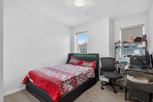 43 Cityside Terrace Ne, Calgary, AB - Indoor Photo Showing Bedroom