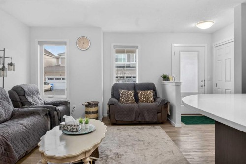 43 Cityside Terrace Ne, Calgary, AB - Indoor Photo Showing Living Room