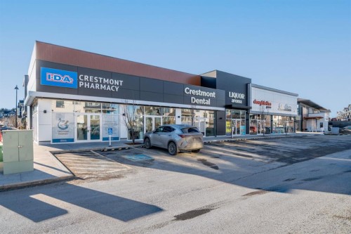 104 Crestridge Common Sw, Calgary, AB - Outdoor