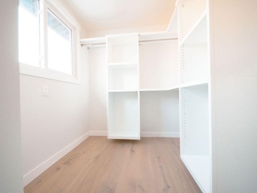 1349 Lake Sylvan Drive Se, Calgary, AB - Indoor With Storage