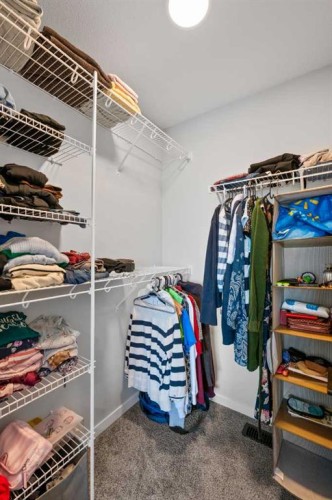 218 Edith Road Nw, Calgary, AB - Indoor With Storage