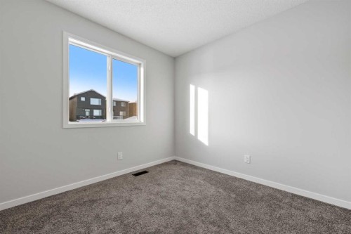 218 Edith Road Nw, Calgary, AB - Indoor Photo Showing Other Room