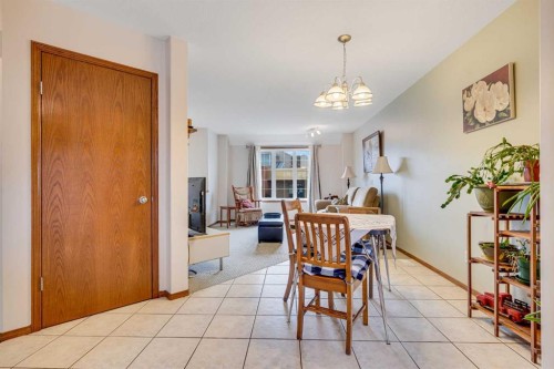 112 6 Avenue, Strathmore, AB - Indoor Photo Showing Dining Room