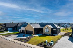 19 Monterra Way  Rural Rocky View County, AB T4C 0G9