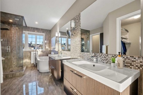 242 Tuscany Ridge Park Nw, Calgary, AB - Indoor Photo Showing Bathroom