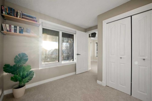 242 Tuscany Ridge Park Nw, Calgary, AB - Indoor Photo Showing Other Room