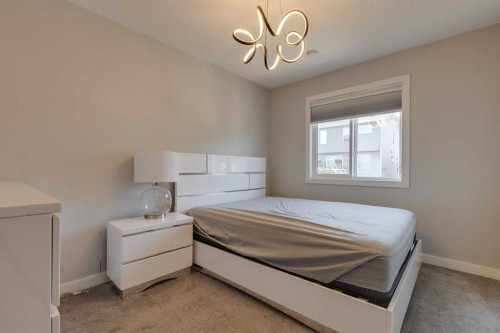 55 Sage Bluff Heights Nw, Calgary, AB - Indoor Photo Showing Bedroom