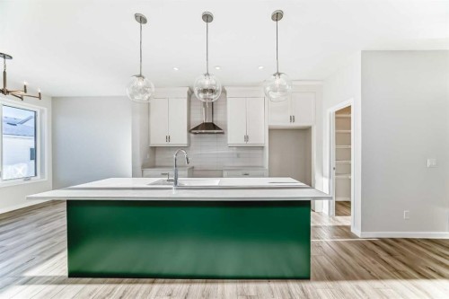 40 Ellen Lane, Crossfield, AB - Indoor Photo Showing Kitchen With Double Sink With Upgraded Kitchen