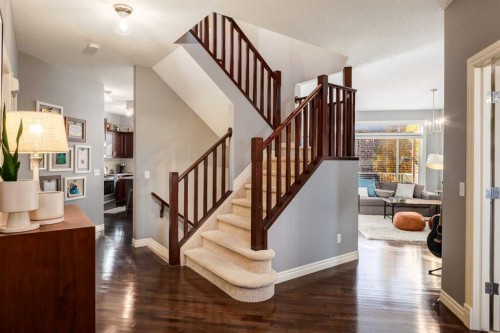 27 Tuscany Estates Drive Nw, Calgary, AB - Indoor Photo Showing Other Room