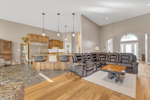 79 Harrison Green, Olds, AB - Indoor Photo Showing Living Room