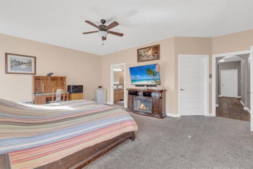 79 Harrison Green, Olds, AB - Indoor Photo Showing Bedroom
