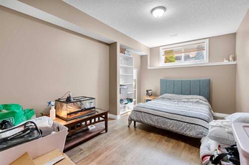 79 Harrison Green, Olds, AB - Indoor Photo Showing Bedroom